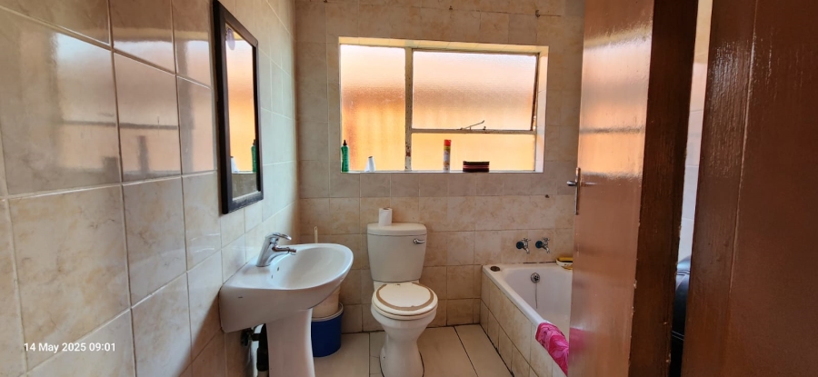 2 Bedroom Property for Sale in Meriting North West